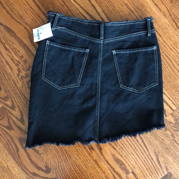 Black jean skirt - Picture 2 of 3